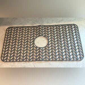 Silicone Farmhouse Sink Protectors Non Slip Folding Mat with Center Drain